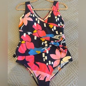 Coral Reef Swim women’s - palm beach one piece in Blue Wave Floral size L